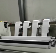 篷布分條收料機作業(yè)圖片